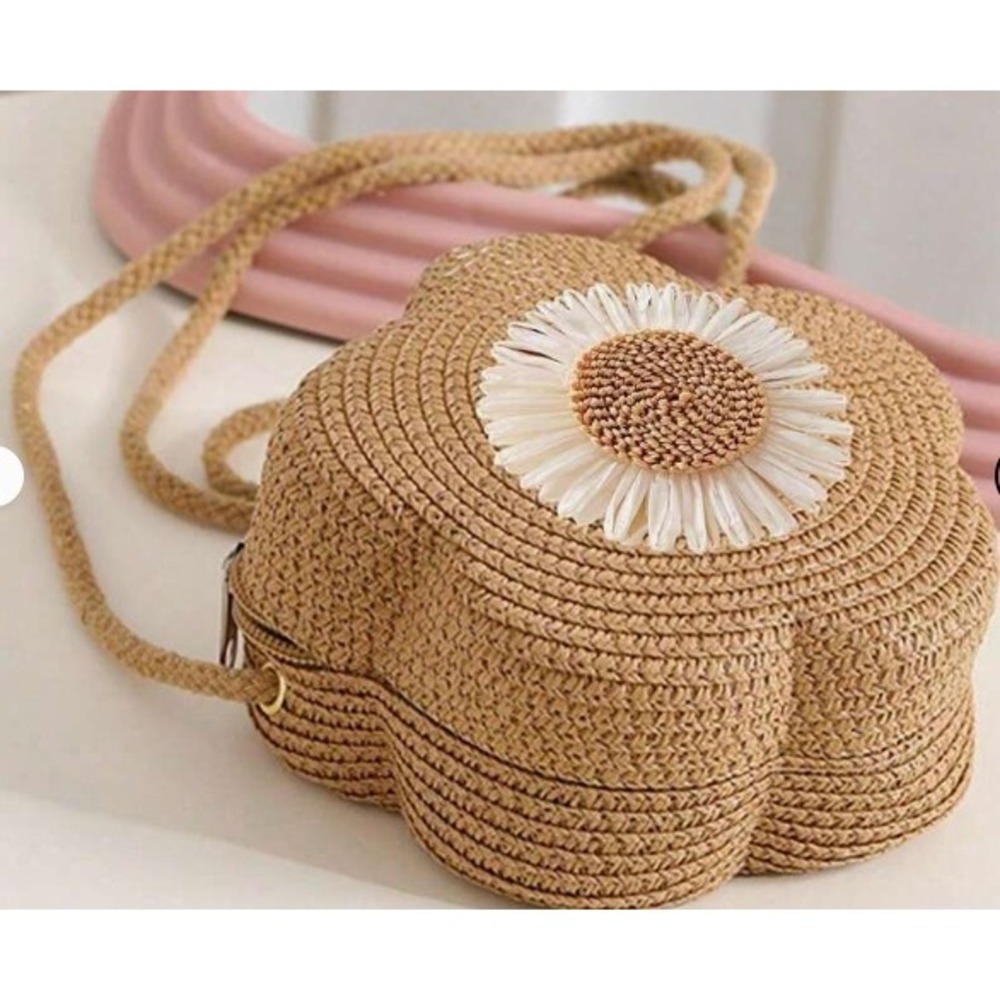 Tan Woven Straw Flower Crossbody Bag Daisy Applique Summer Beach Mini Purse